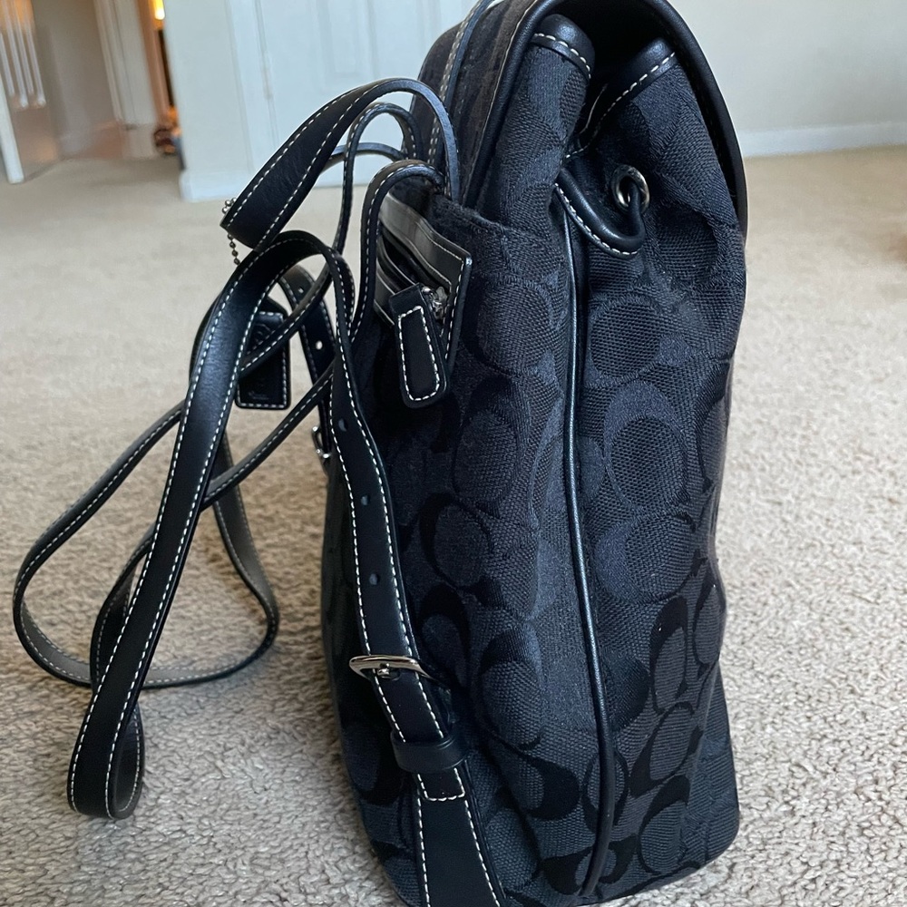 Coach vintage CC signature monogram small backpack excellent condition travel - Picture 9 of 11
